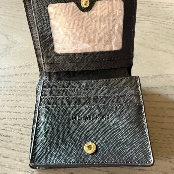 Michael Kors Monogram Wallet – Rich Brown & Tan | Elegant & Compact - Picture 3 of 6